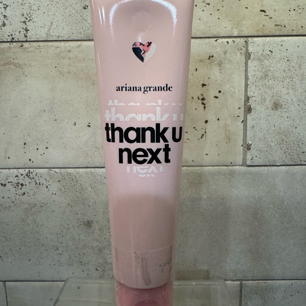 Ariana Grande Skincare Moisturizer